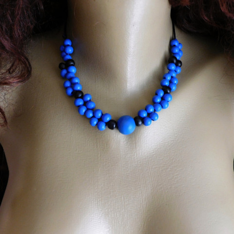 Náhrdelník modročerný dřevěný dřevo náhrdelník delší modročerný 