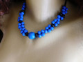 Náhrdelník modročerný dřevěný