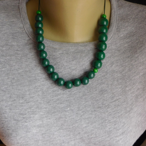 Nahrdelník dřevěný- různé druhy dřevo náhrdelník různé 