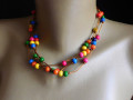 Náhrdelník -barvičky na krátko...