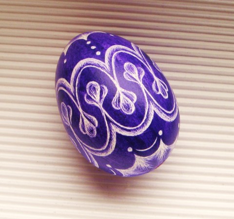 Fialová krajka: slepičívyškrabávaná dekorace černá velikonoce labuť kraslice vyškrabovaná frís 