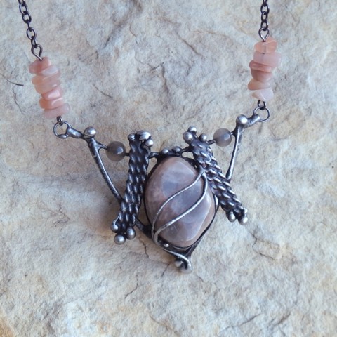 Měsíční kameny náhrdelník přívěsek tiffany cínování cínový chryzokol 