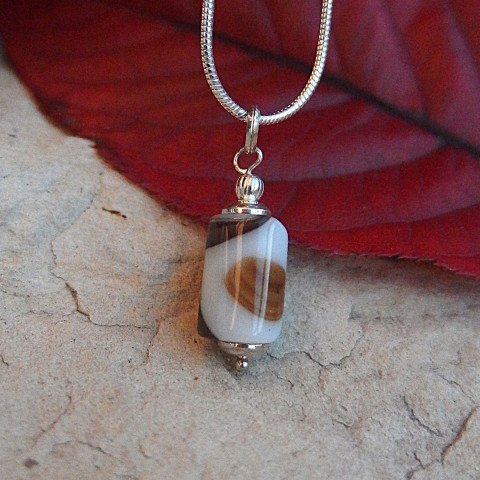 Veselý achát ve stříbře náhrdelník přívěsek tiffany cínování cínový 