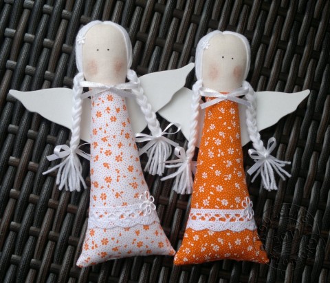 Andělka KYTIČKOVÁ ORANŽ nebo BÍLÁ dekorace dárek vánoce anděl andílek andělíček andělka 