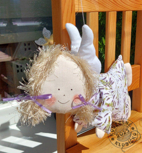 Andělka letící LEVANDULOVÁ dekorace dárek anděl andílek andělíček andělka křidélka šitý anděl letící andělka 