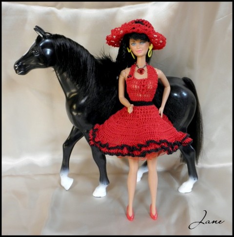 Tango v Argentíně jarní letní háčkované společenské šatičky večerní barbie pro panenku 