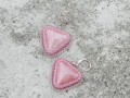 Růžové trojúhelníčky