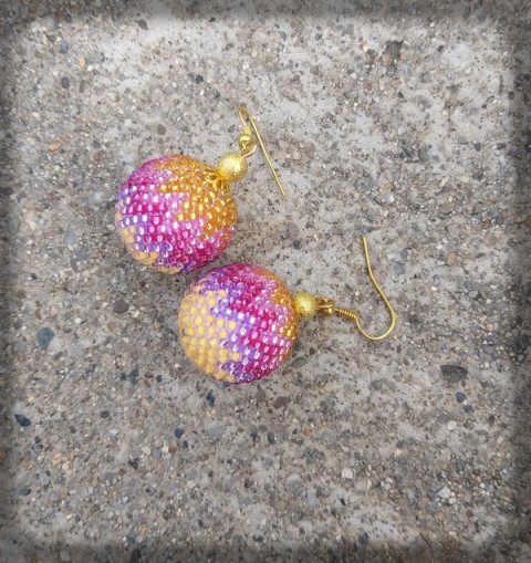 Bubbles - Ginger šperk doplněk náušnice kuličky růžová háčkované pink růžové duha duhové cukrárna míčky cukrátko cukrová vata 