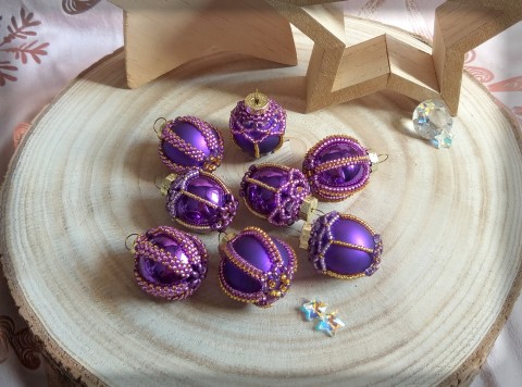 Obšívané baňky - fialová sada dekorace korálky vánoce sada ozdoba baňky koulička set vánoční ozdoba ozdůbka na stromeček baňka vánoční stromeček 
