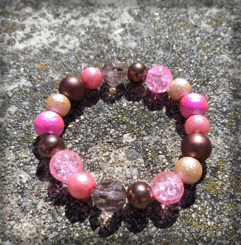 Pestrobarevný náramek no.3 šperk náramek korálky doplněk romantika barvy perličky perly pestrobarevný korále jednoduchost 