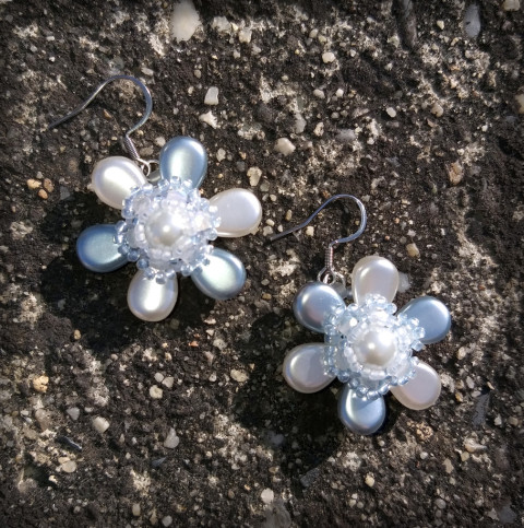 Modré kvítí - náušnice šperk doplněk náušnice květ kytička kytka toho rokajl perla perlička kvítek rivolka 