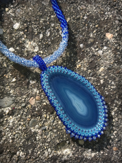 Klidná hladina - náhrdelník voda šperk náhrdelník polodrahokam achát modrý moře doplněk přírodní obloha plátek 