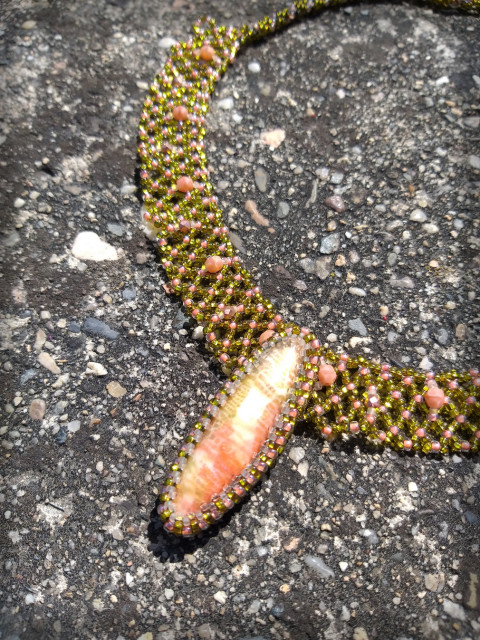 Než opadá listí - náhrdelník šperk náhrdelník korálky doplněk podzim list lístek přírodní zelenkavá listí síť polymer jeseň síťka fimošon 