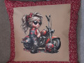 Povlak na polštář - malá motorkářka