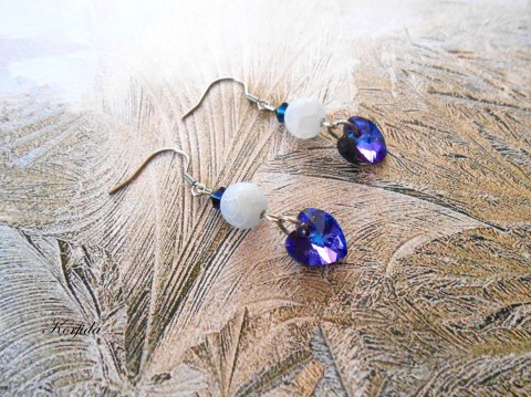 Swar. srdíčka a modrý dračí achát achát korálky náušnice modrá srdíčko dívčí elegantní bílá srdíčka extravagantní lesk chirurgická ocel swarovski sluníčka sluníčko korálek taneční ples hypoalergenní dračí lesklé třpytivé antialergenní pár heliotrope proženy foiled 