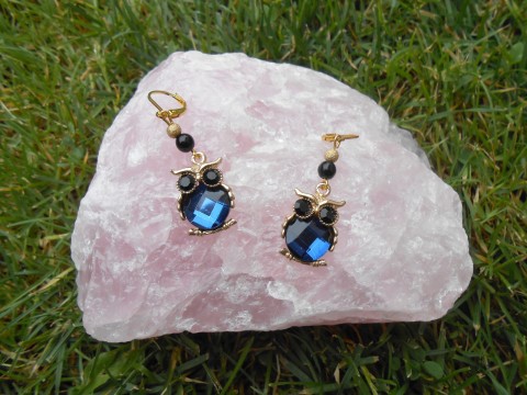 Náušnice sovičky s kamínky divadlo modrý korálky kamínky náušnice modrá dívčí elegantní černá černé extravagantní modré sova sovička taneční černý ples koncert sovy sovičky městský sůva sůvička sůvy sůvičky krajvys proženy 