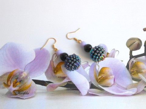 Náušnice fialovočerné korálky náušnice fialová dívčí elegantní černá černé fialové fialový bižuterie taneční černý ples korálkování lesklé koulička disco kouličky fialovočerné fialovočerná fialovočerný korfida proženy 