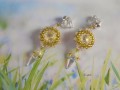 Náušnice klipsy šité žlutý květ