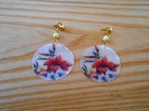 Náušnice perleť červené kytičky kytička kytičkové kytičková klip 