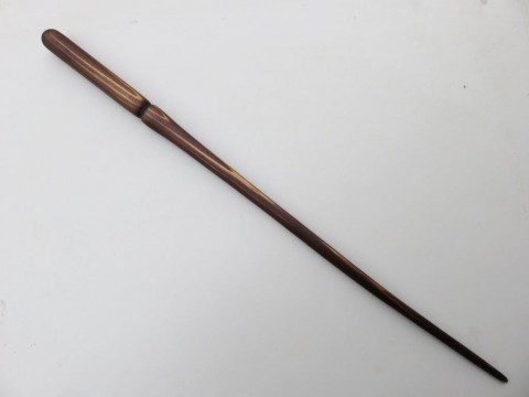 Kouzelnické hůlky dřevo řezba dárek čáry kouzlo magie čaroděj kouzelník kouzelná hůlka kouzelnická hůl larpová hůlka 